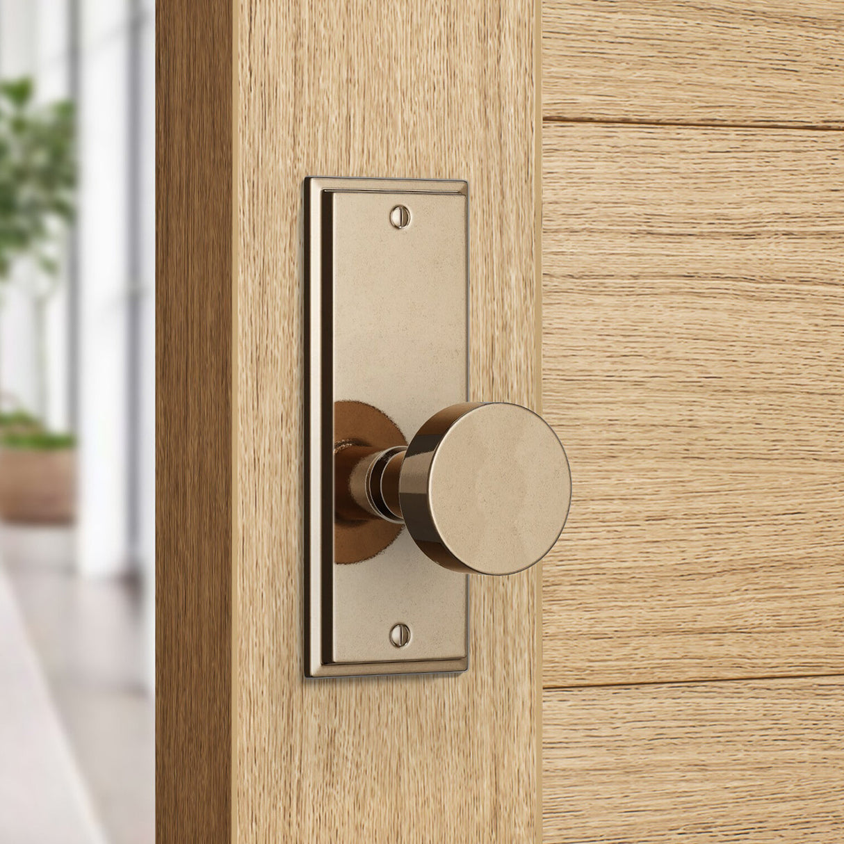 Builder Series Stepped Luna Door Knob Set