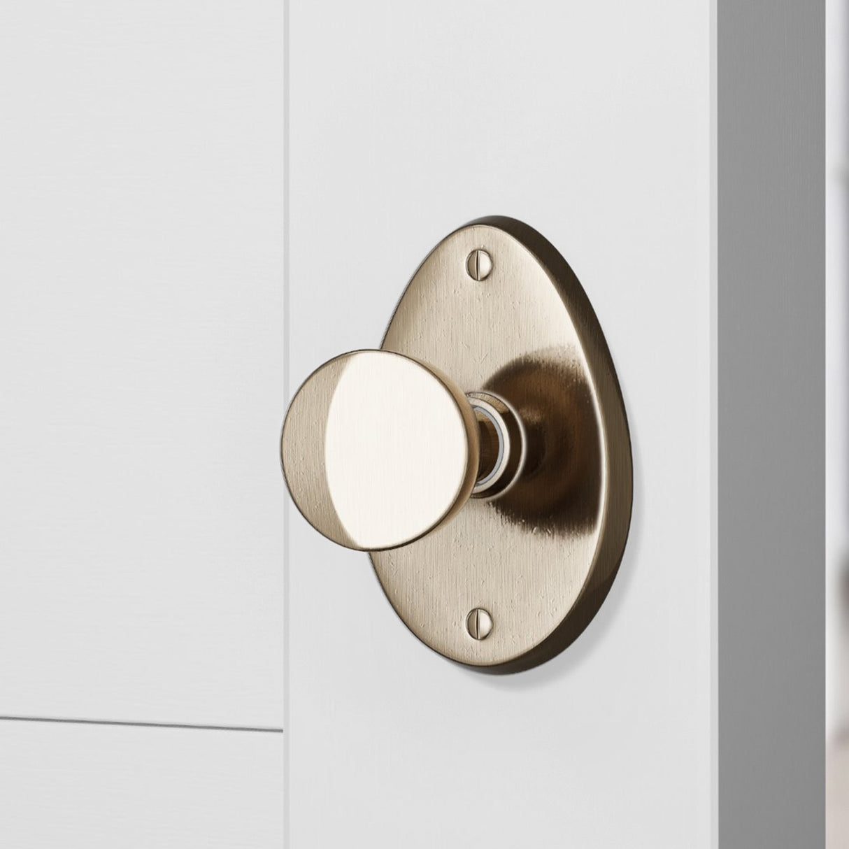 Flora Door Knob on Oasis Escutcheon