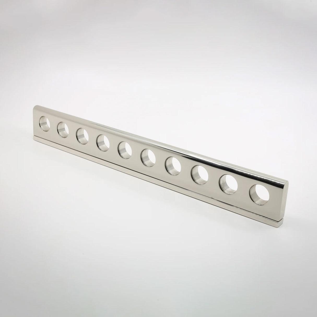 Aperture Cabinet Pull with Backplate